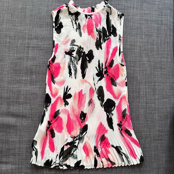 DKNY Floral-Print Pleated Tie-Neck Blouse in White and Pink, Small, Brand new - Picture 9 of 17